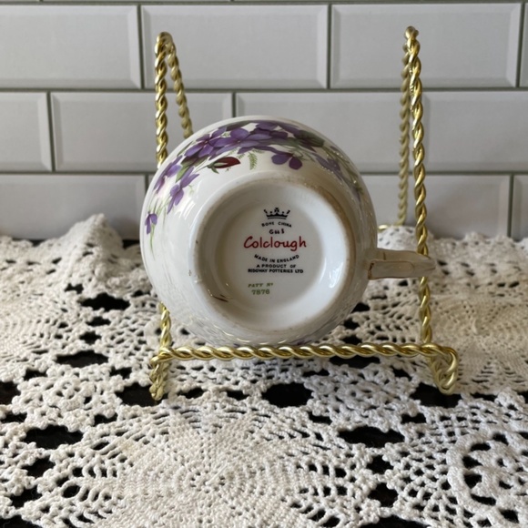 Purple Violets Colclough brand Tea Cup and Saucer Bone China / G665 / pattern # - Picture 3 of 10
